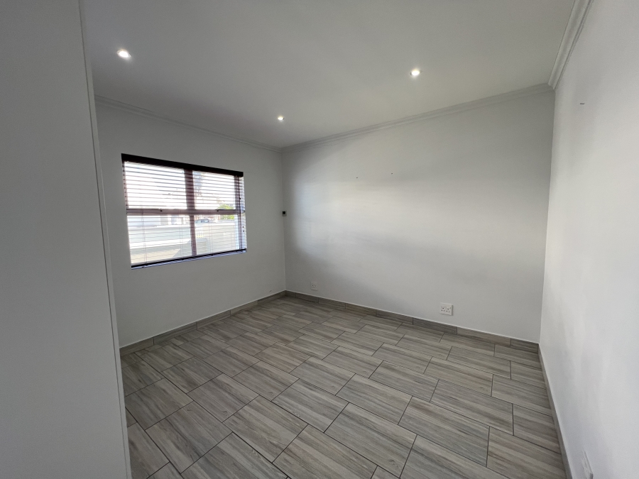 3 Bedroom Property for Sale in Marina Martinique Eastern Cape